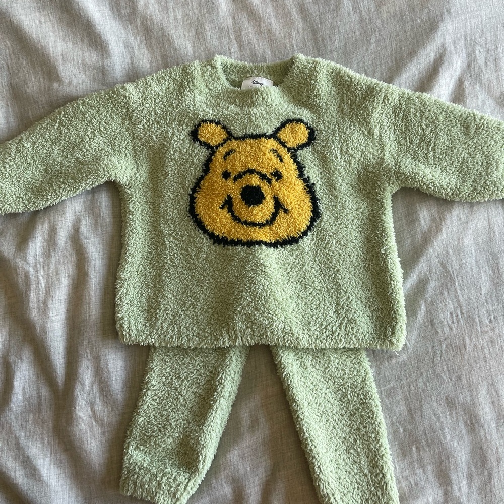 Disney Baby Matching Set with Winnie the Pooh Design